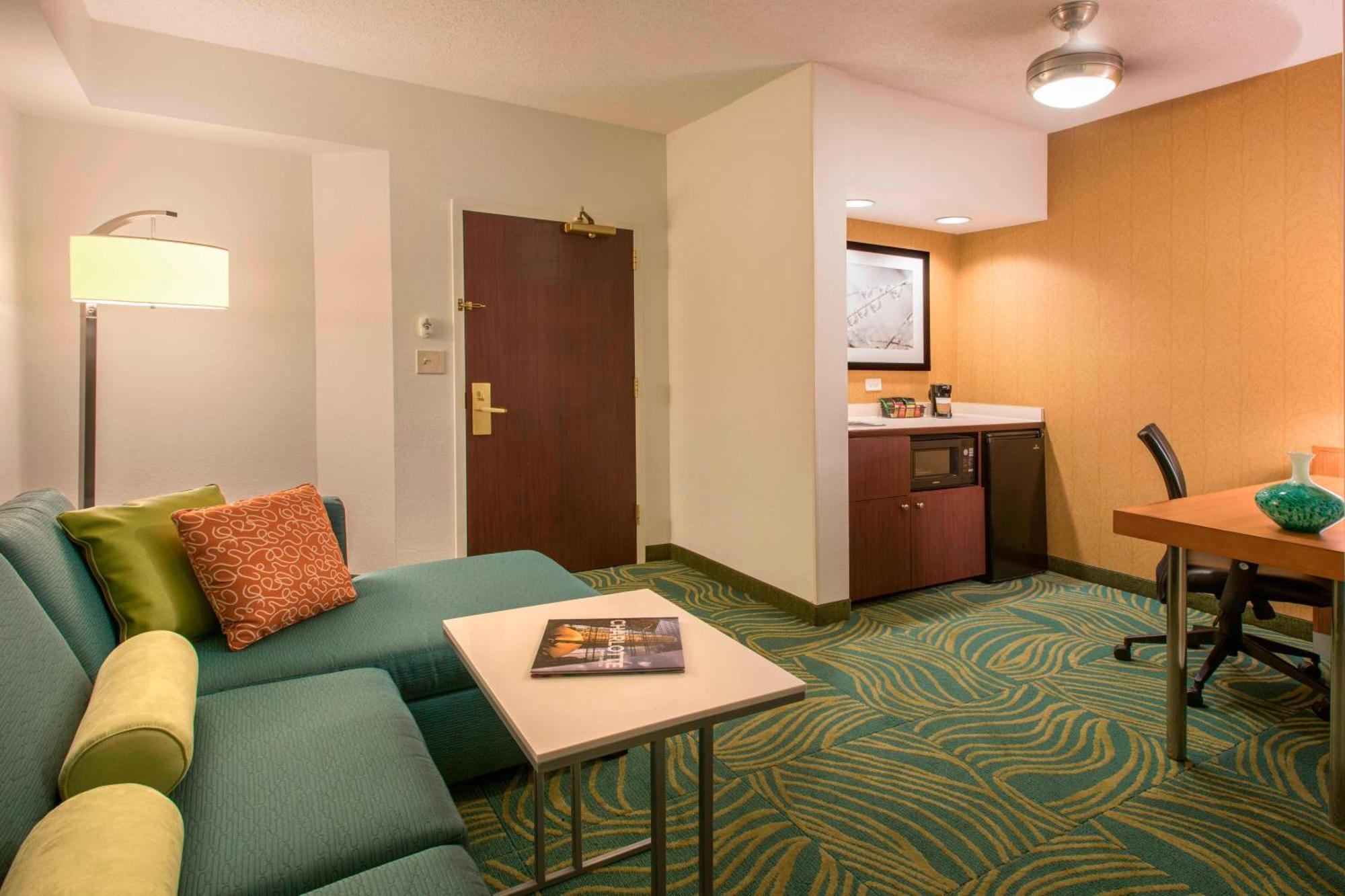 Springhill Suites By Marriott Charlotte Airport Exterior foto